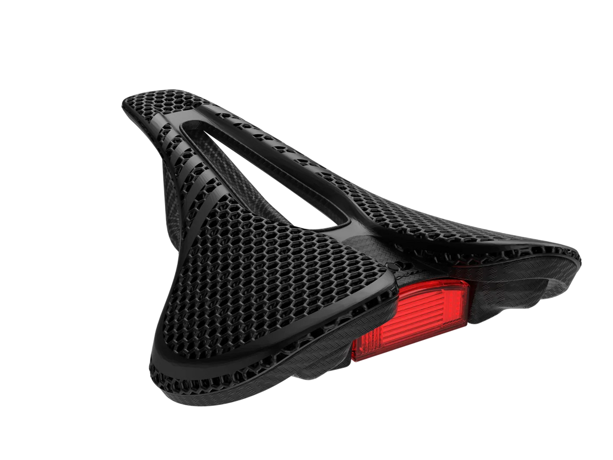 ARAGO light saddle with the tail light on